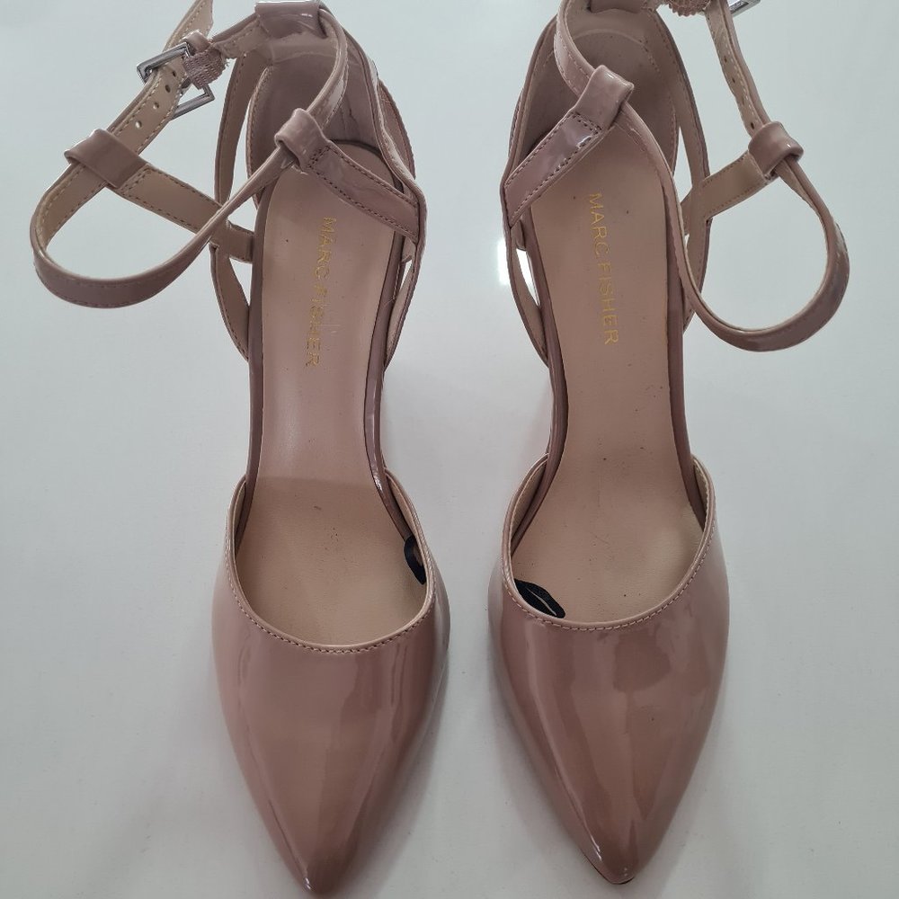 Nude wedge womans shoes - size 6